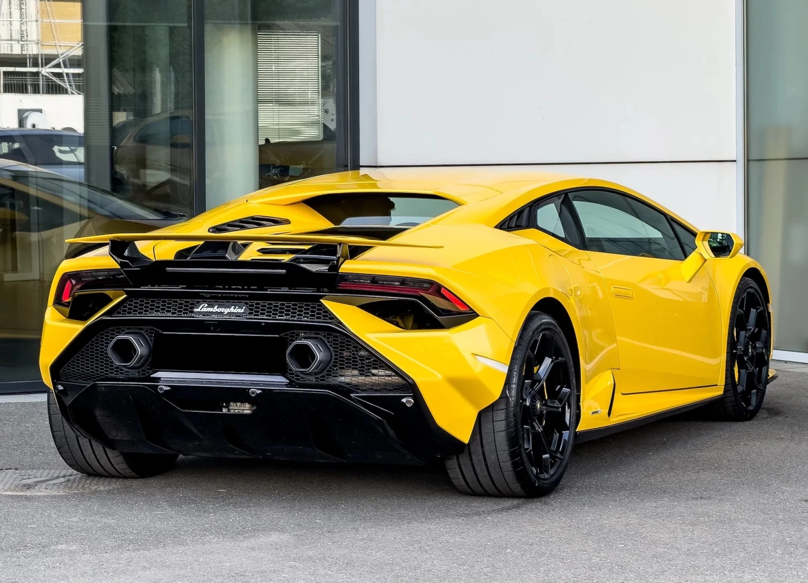 Lamborghini Huracan Tecnica - изображение 2