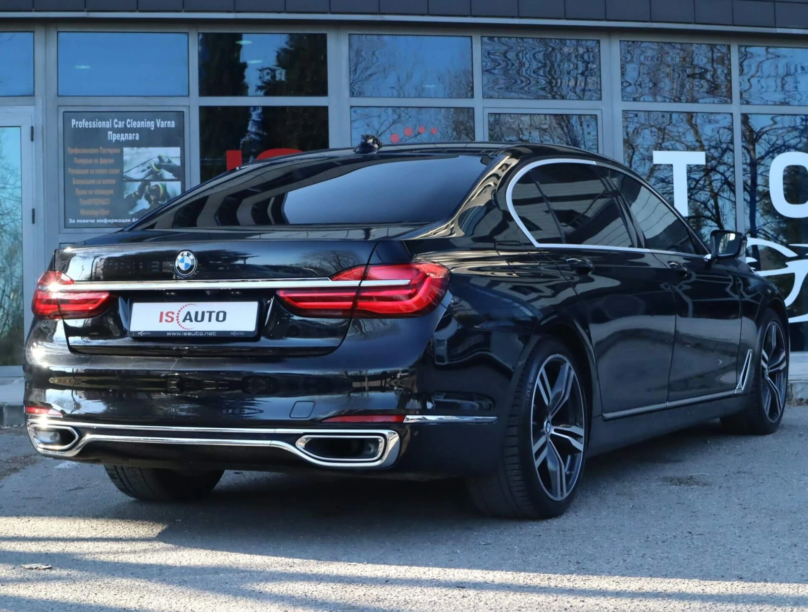 BMW 740 Long/xDrive/Bower&Willkins/Панорама/Обдухване/, снимка 4 - Автомобили и джипове - 53903249