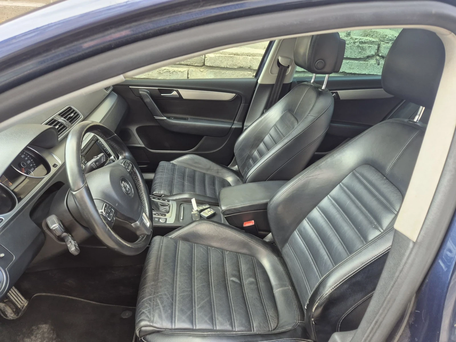 VW Passat B7 2.0 , снимка 8 - Автомобили и джипове - 53948816