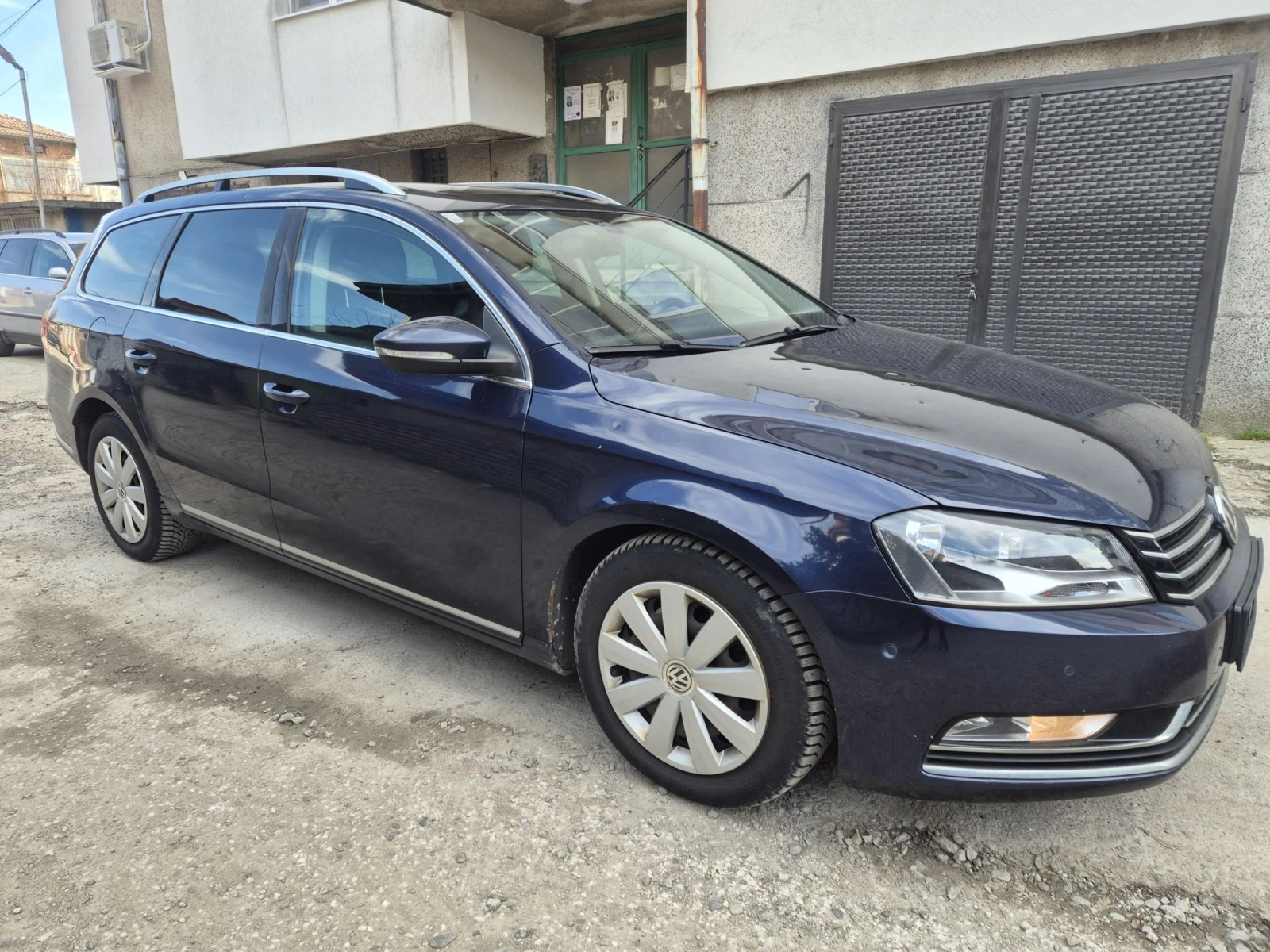 VW Passat B7 2.0 , снимка 3 - Автомобили и джипове - 53948816