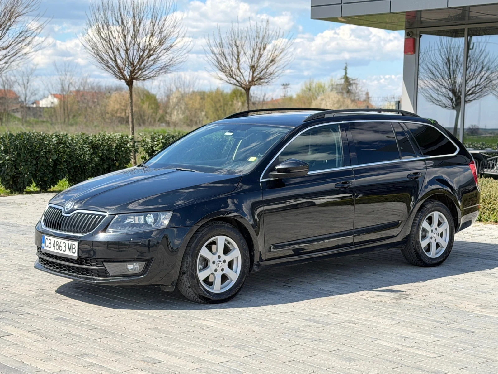 Skoda Octavia 2.0 TDI /КОЖА/АВТОМАТИК/ОБСЛУЖЕНА