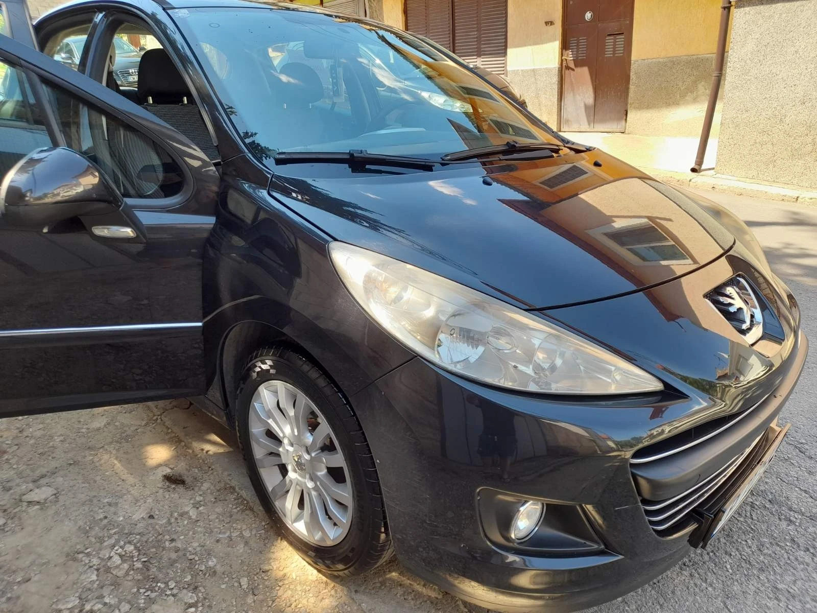 Peugeot 207, снимка 6 - Автомобили и джипове - 54391608