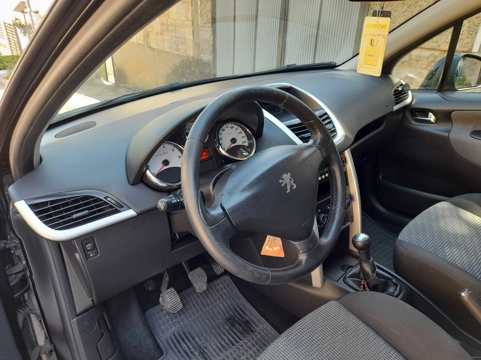 Peugeot 207, снимка 3 - Автомобили и джипове - 54391608