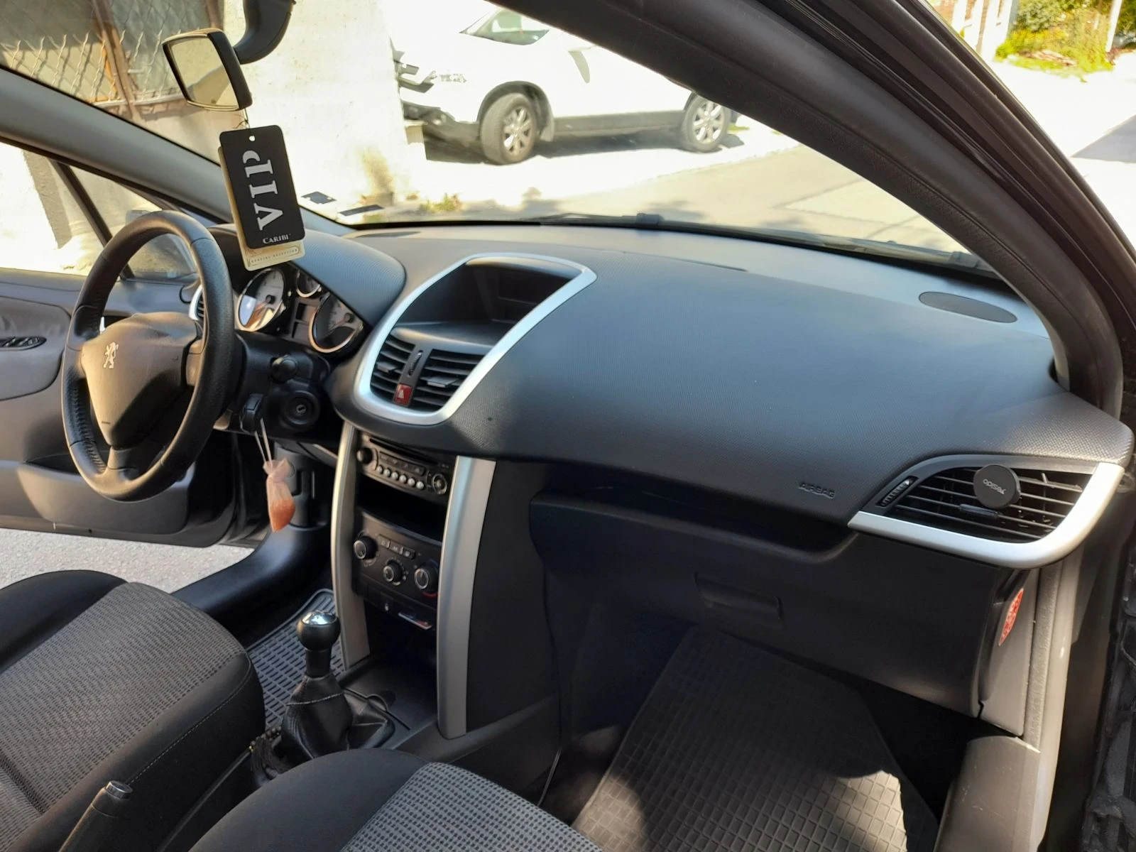 Peugeot 207, снимка 7 - Автомобили и джипове - 54391608