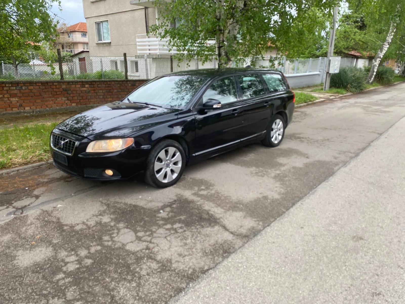 Volvo V70 2.4 D5, снимка 2 - Автомобили и джипове - 54485995