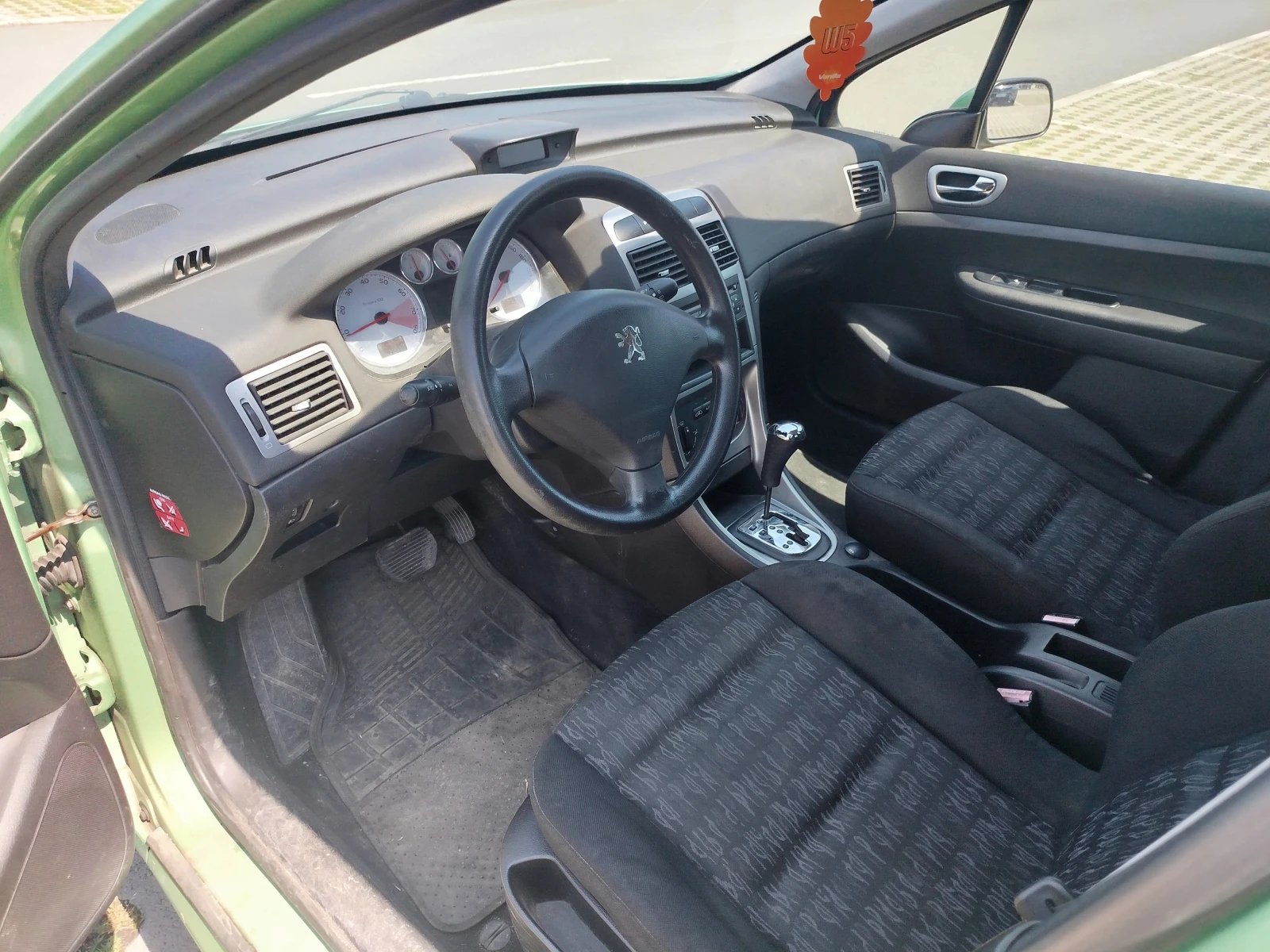 Peugeot 307, снимка 8 - Автомобили и джипове - 54801232