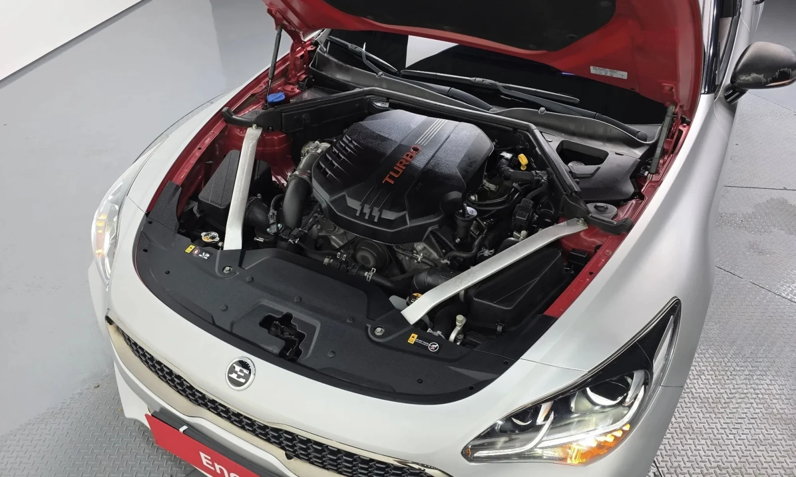Kia Stinger 3.3 Turbo HeadUp, DisiTronic. Обдухване, снимка 3 - Автомобили и джипове - 54897629