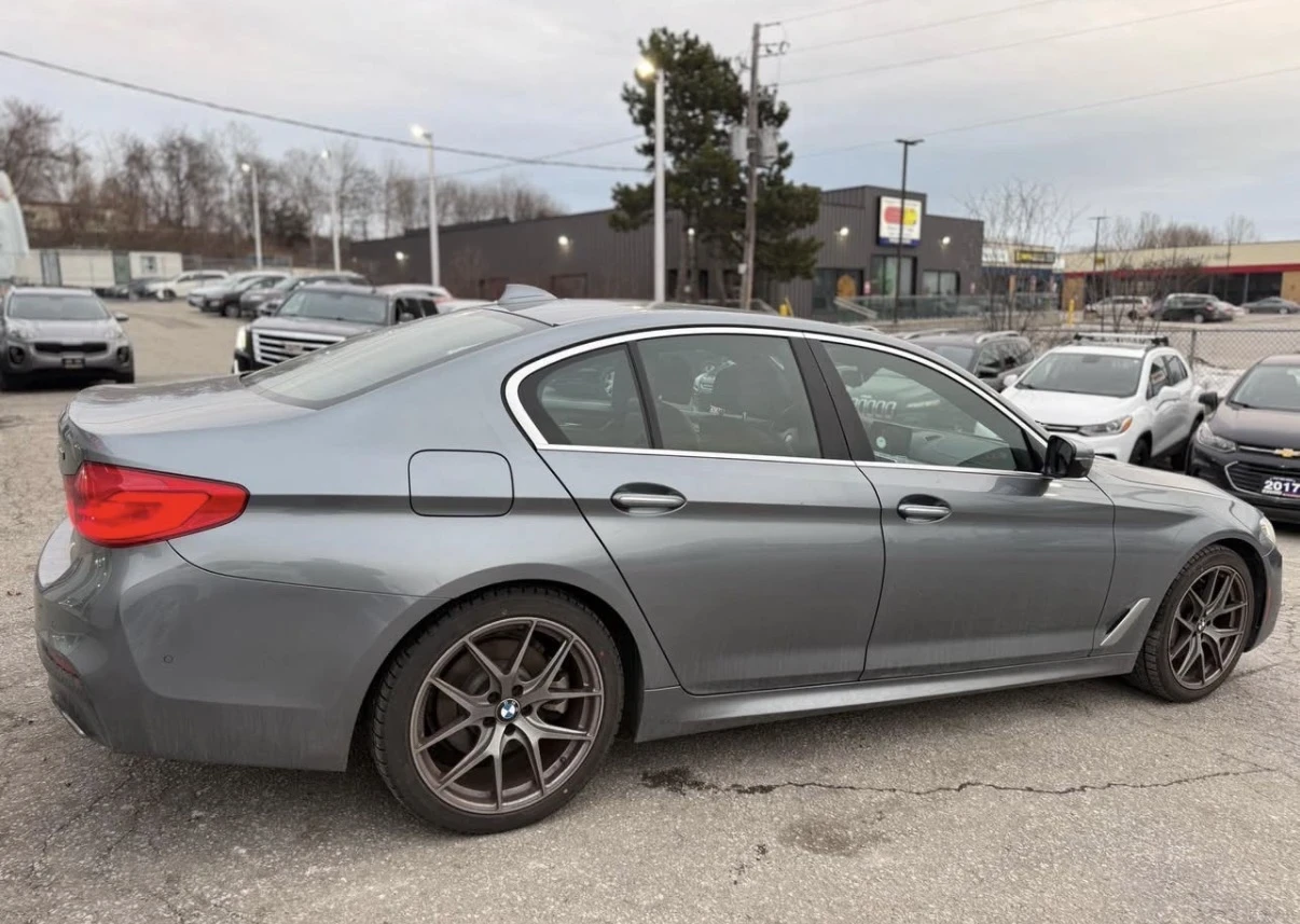 BMW 530 M ПАКЕТ * ОБДУХВАНЕ * ДИСТРОНИК * МАСАЖ * 360 КАМ , снимка 5 - Автомобили и джипове - 54943563