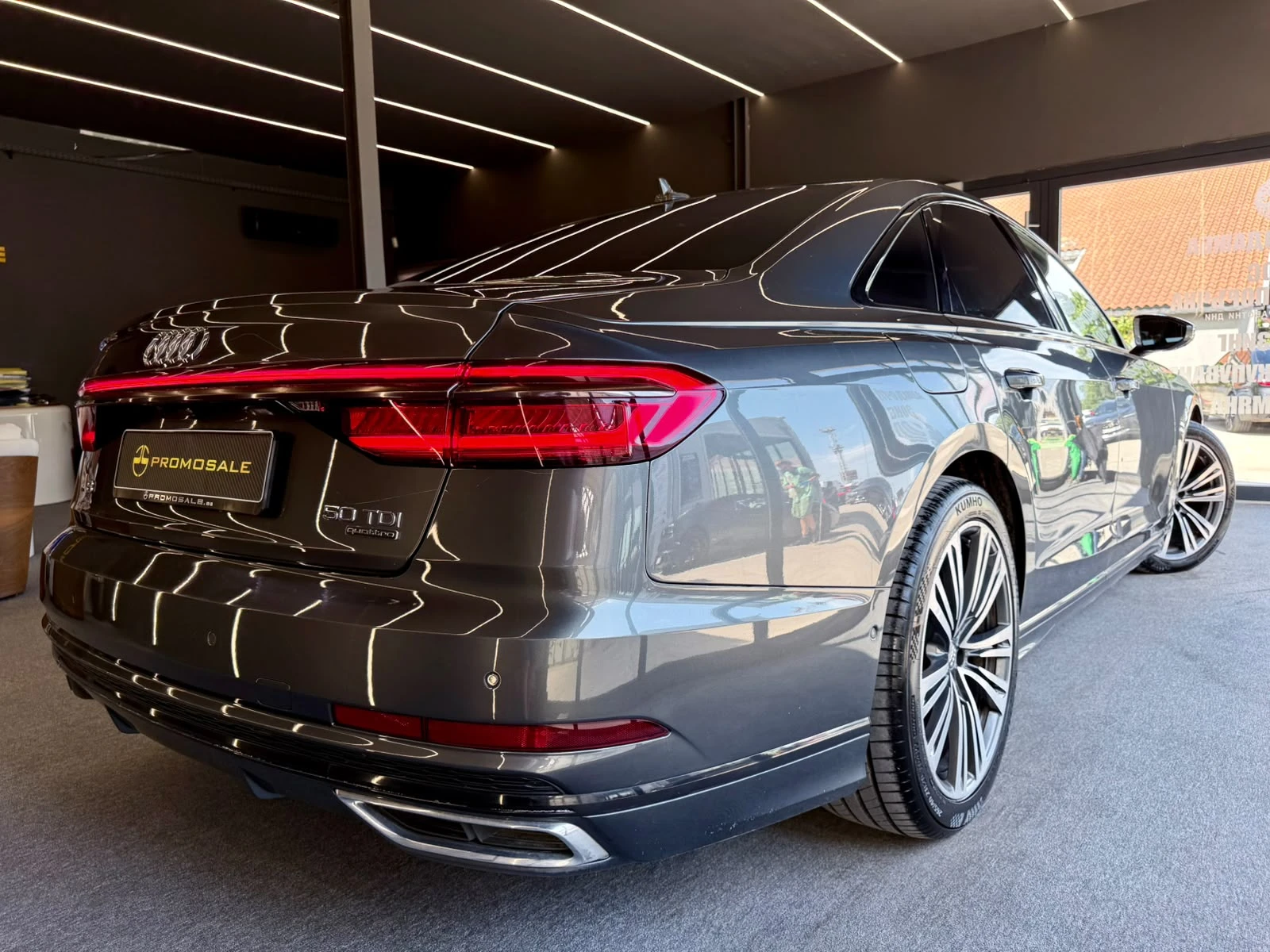 Audi A8 55 TDI* Full* Обдух* Pano* B&O* ЛИЗИНГ , снимка 6 - Автомобили и джипове - 55434679