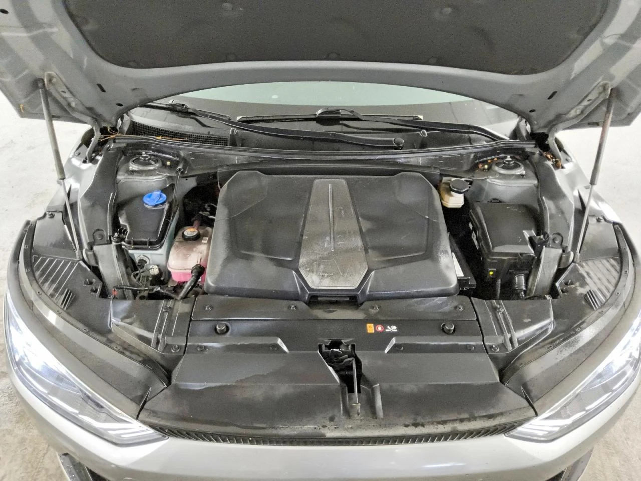 Kia EV6 0.0l Wind, снимка 12 - Автомобили и джипове - 55452457