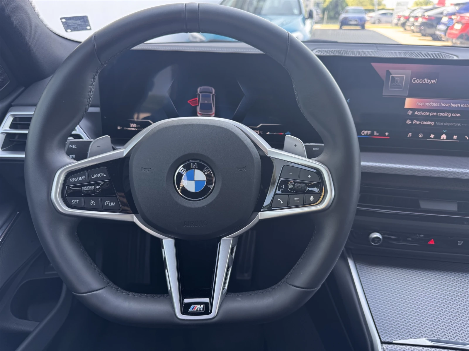 BMW 330 xDrive Sedan (MX), снимка 16 - Автомобили и джипове - 55663169