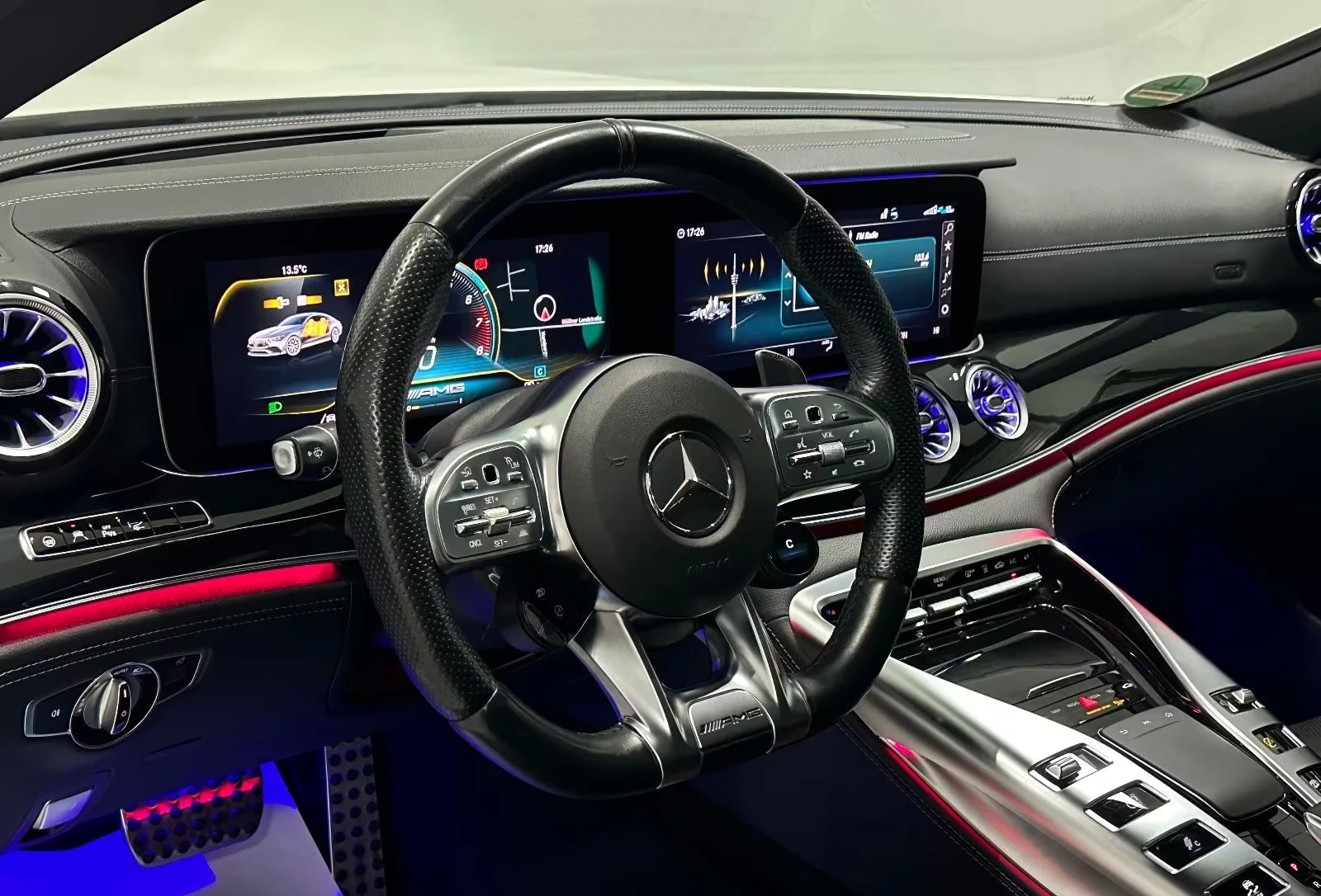 Mercedes-Benz AMG GT 53/4M/AERO/PERF/435HP/PANO/BURM/360/322h, снимка 8 - Автомобили и джипове - 55663203