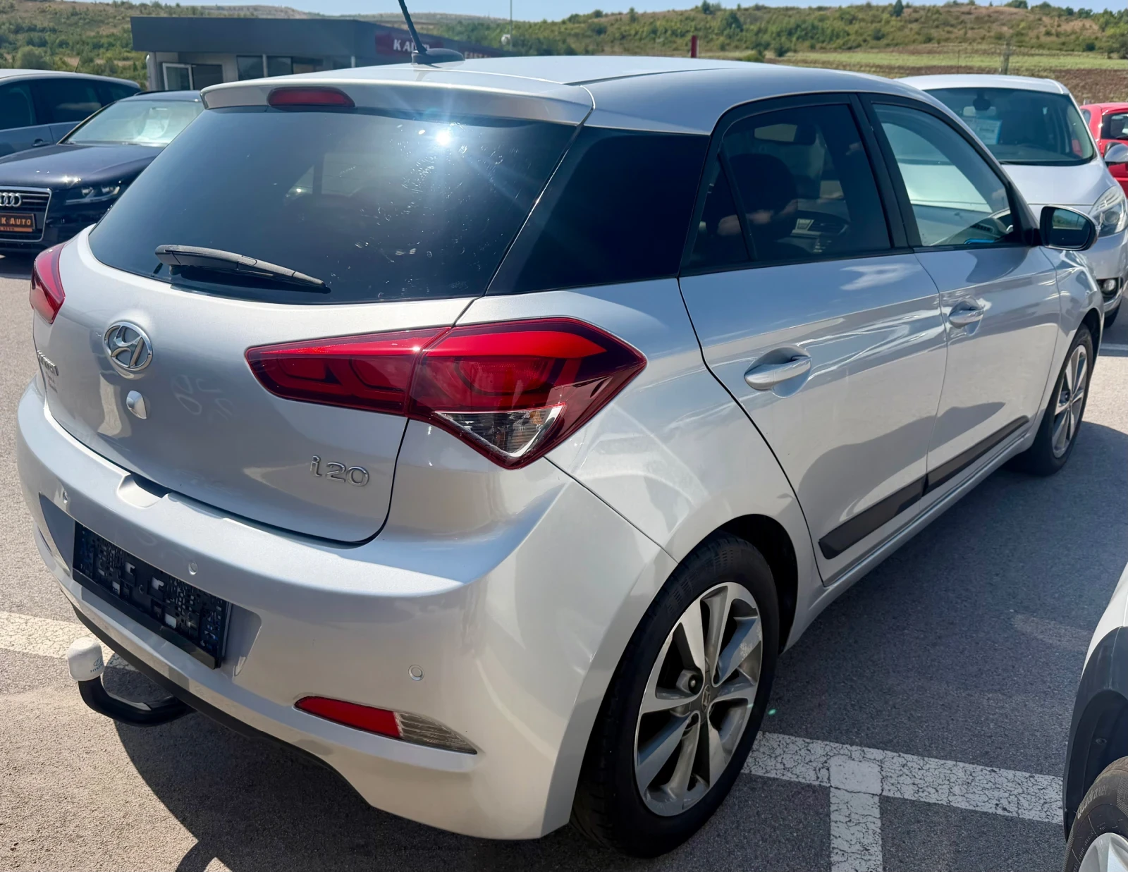 Hyundai I20 1.1CRDI EURO6 NAVI CAMERA, снимка 8 - Автомобили и джипове - 55888222