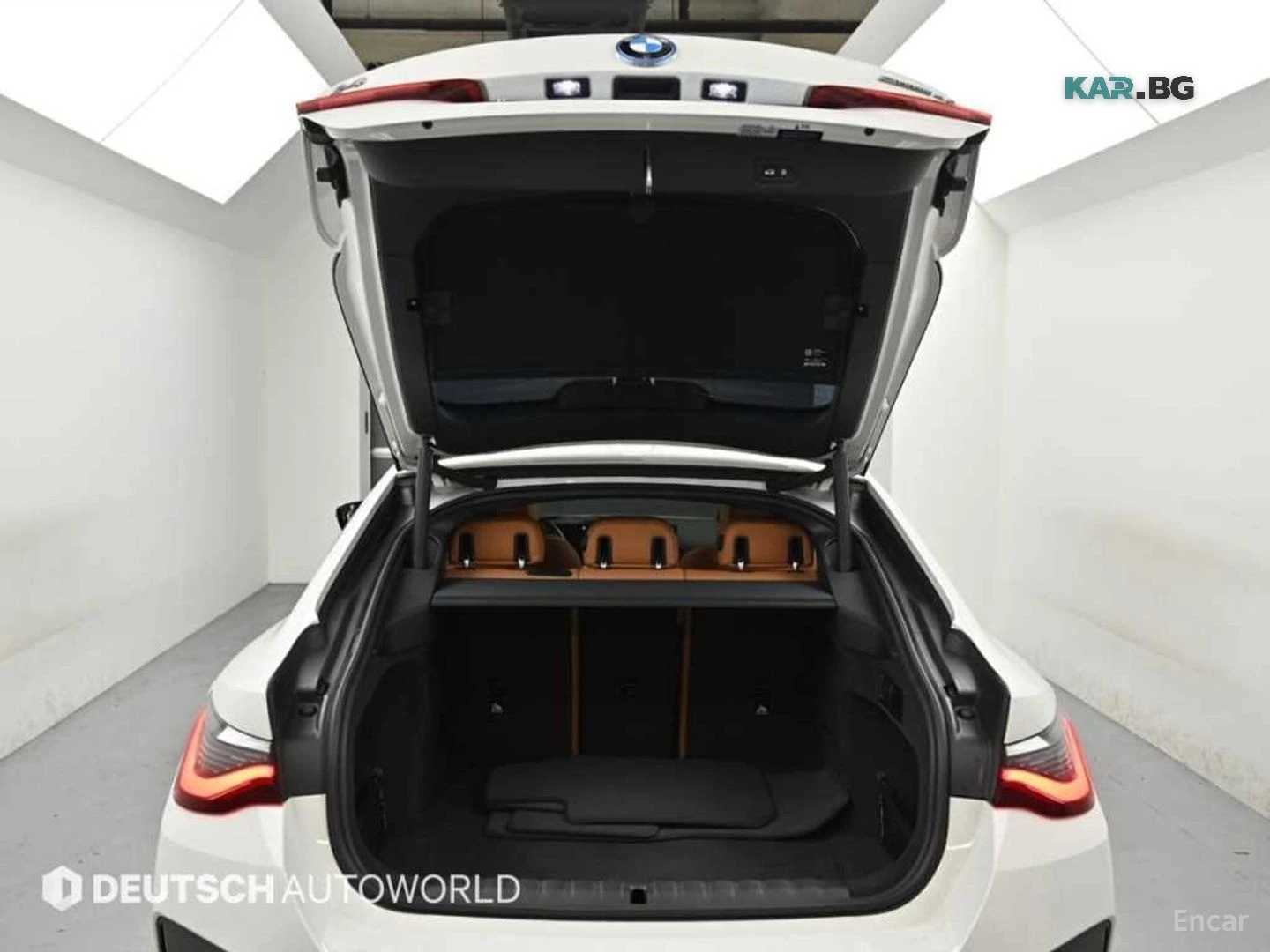 BMW i4 eDrive40 | M SPORT, снимка 17 - Автомобили и джипове - 56083557