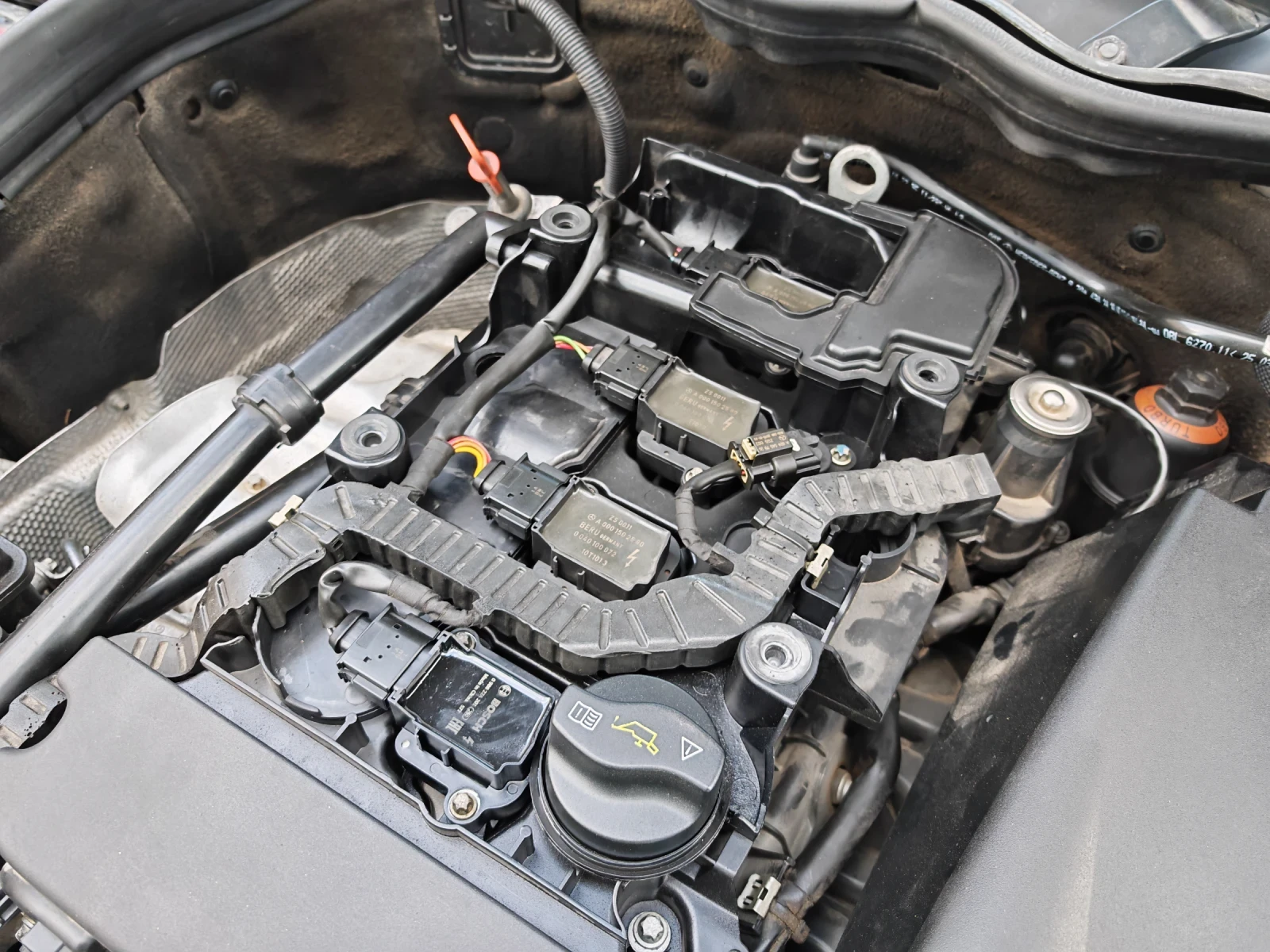 Mercedes-Benz C 250 CGI, снимка 5 - Автомобили и джипове - 56729658