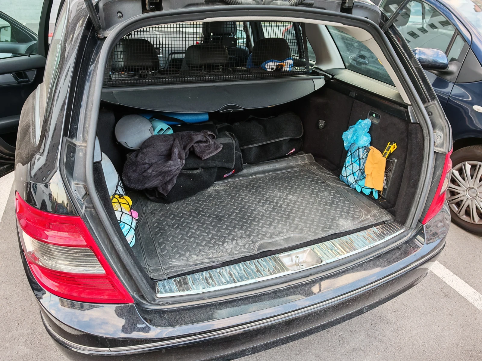 Mercedes-Benz C 250 CGI, снимка 17 - Автомобили и джипове - 56729658