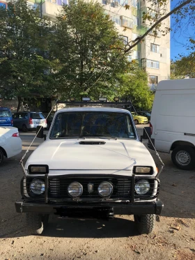 Lada Niva Lada Niva 1, 6 Benz GAZ , снимка 1