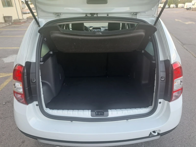 Dacia Duster * ИТАЛИЯ* 1.6-БЕНЗИН/ГАЗ* TOP* FULL* , снимка 8 - Автомобили и джипове - 32922709