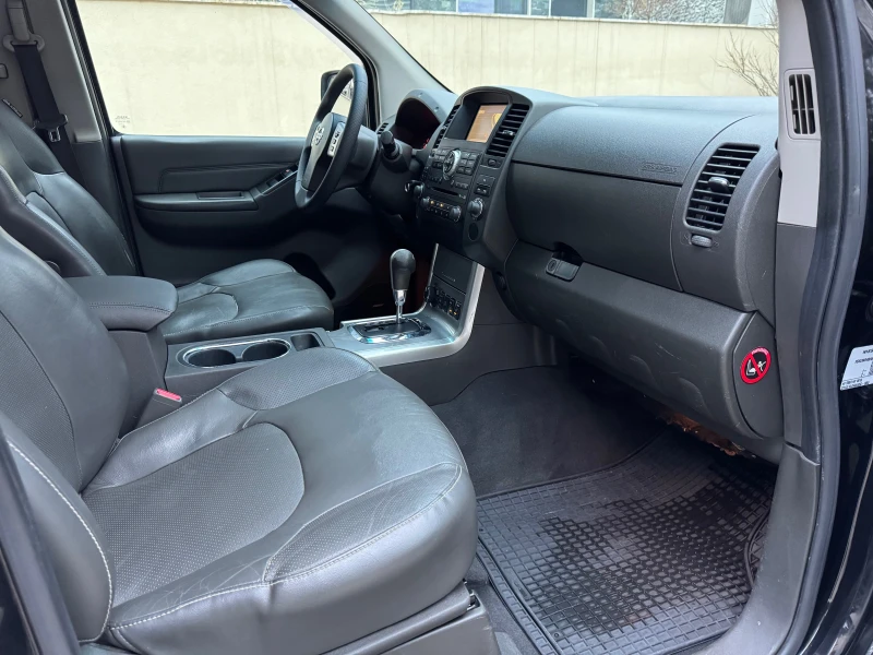 Nissan Navara 3.0D-FACELIFT-4x4-NAVI-CAMERA-BOSE-HARDTOP-FULL, снимка 9 - Автомобили и джипове - 48296805