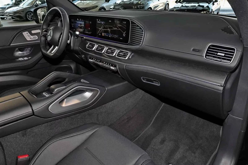 Mercedes-Benz GLE 400 4MATIC/381HP/AMG/PANO/HUD/BURM/CAM/AHK/214g, снимка 10 - Автомобили и джипове - 51496841