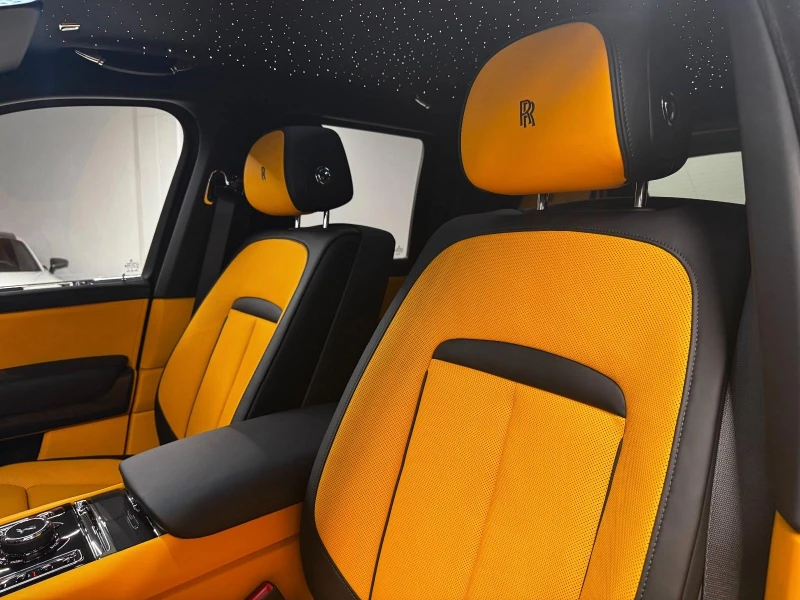 Rolls-Royce Cullinan BLACK BADGE/SHOOTING STAR/BESPOKE/4-SEATS/TV/, снимка 8 - Автомобили и джипове - 51604379