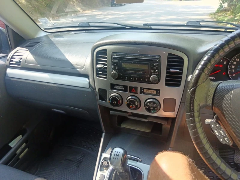 Suzuki Grand vitara, снимка 6 - Автомобили и джипове - 51613930
