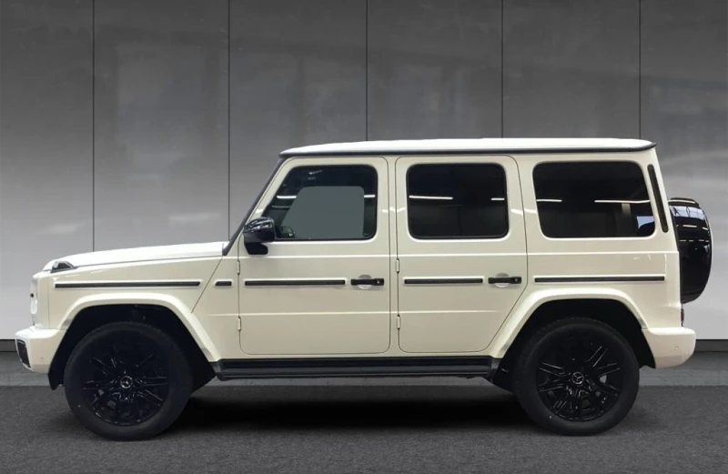 Mercedes-Benz G 450 d/AMG/4-MATIC/FACELIFT/NIGHT/BURM/360/SUPERIOR/, снимка 3 - Автомобили и джипове - 52380482