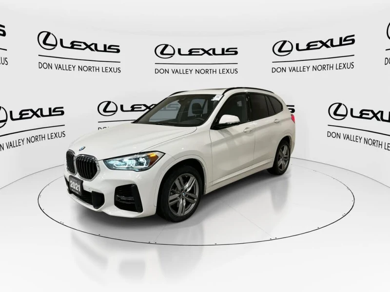 BMW X1 I * M-Package* * HeadUp* AвтоКредит* (ЦЕНА ДО БГ), снимка 4 - Автомобили и джипове - 53191871