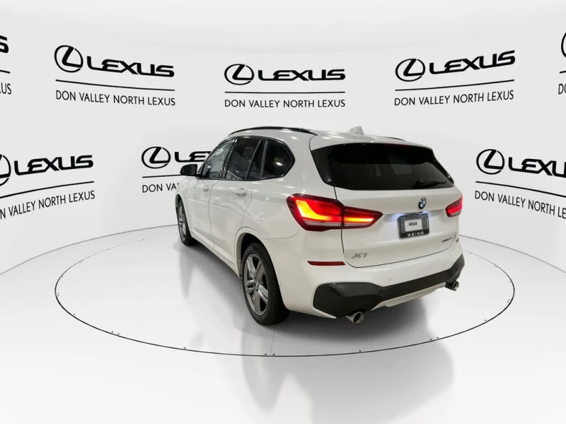 BMW X1 I * M-Package* * HeadUp* AвтоКредит* (ЦЕНА ДО БГ), снимка 7 - Автомобили и джипове - 53191871