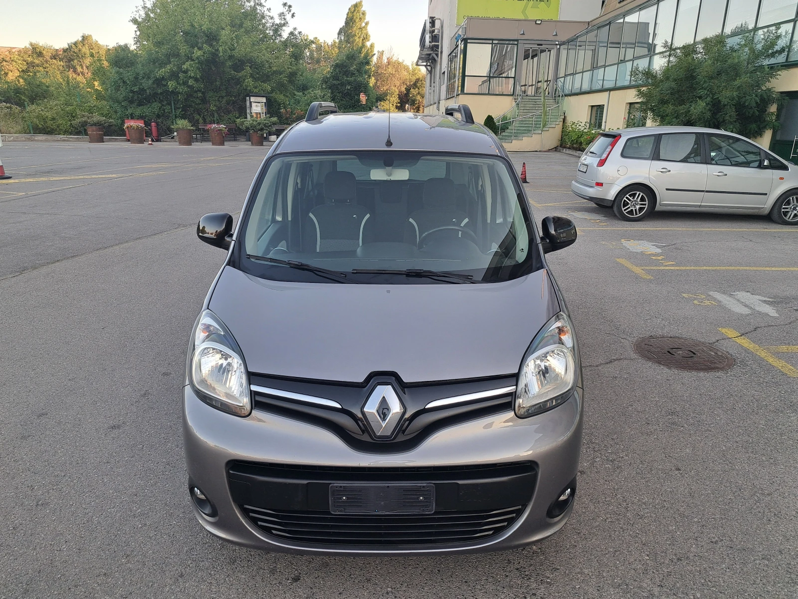 Renault Kangoo * ИТАЛИЯ* LIMITED* TOP* , снимка 2 - Автомобили и джипове - 32922709