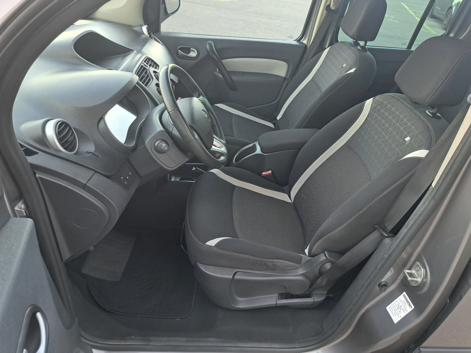 Renault Kangoo * ИТАЛИЯ* LIMITED* TOP* , снимка 12 - Автомобили и джипове - 32922709