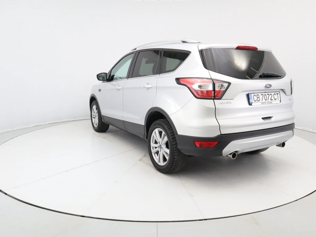 Ford Kuga  - изображение 8