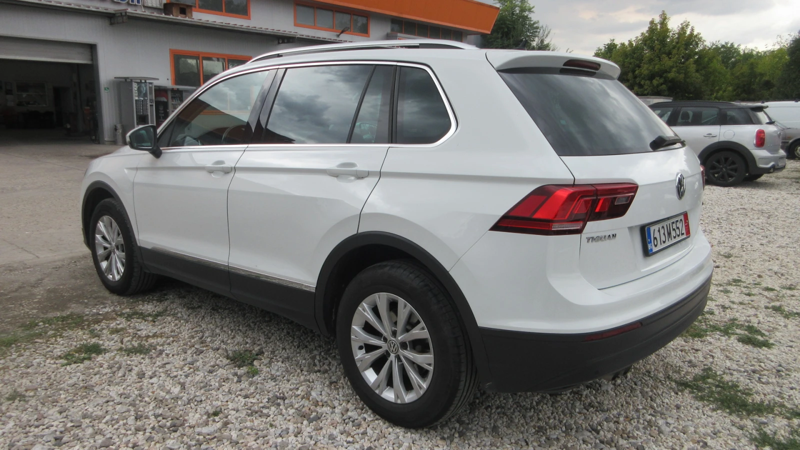 VW Tiguan 2.0-TDI-4 MOTION - изображение 6