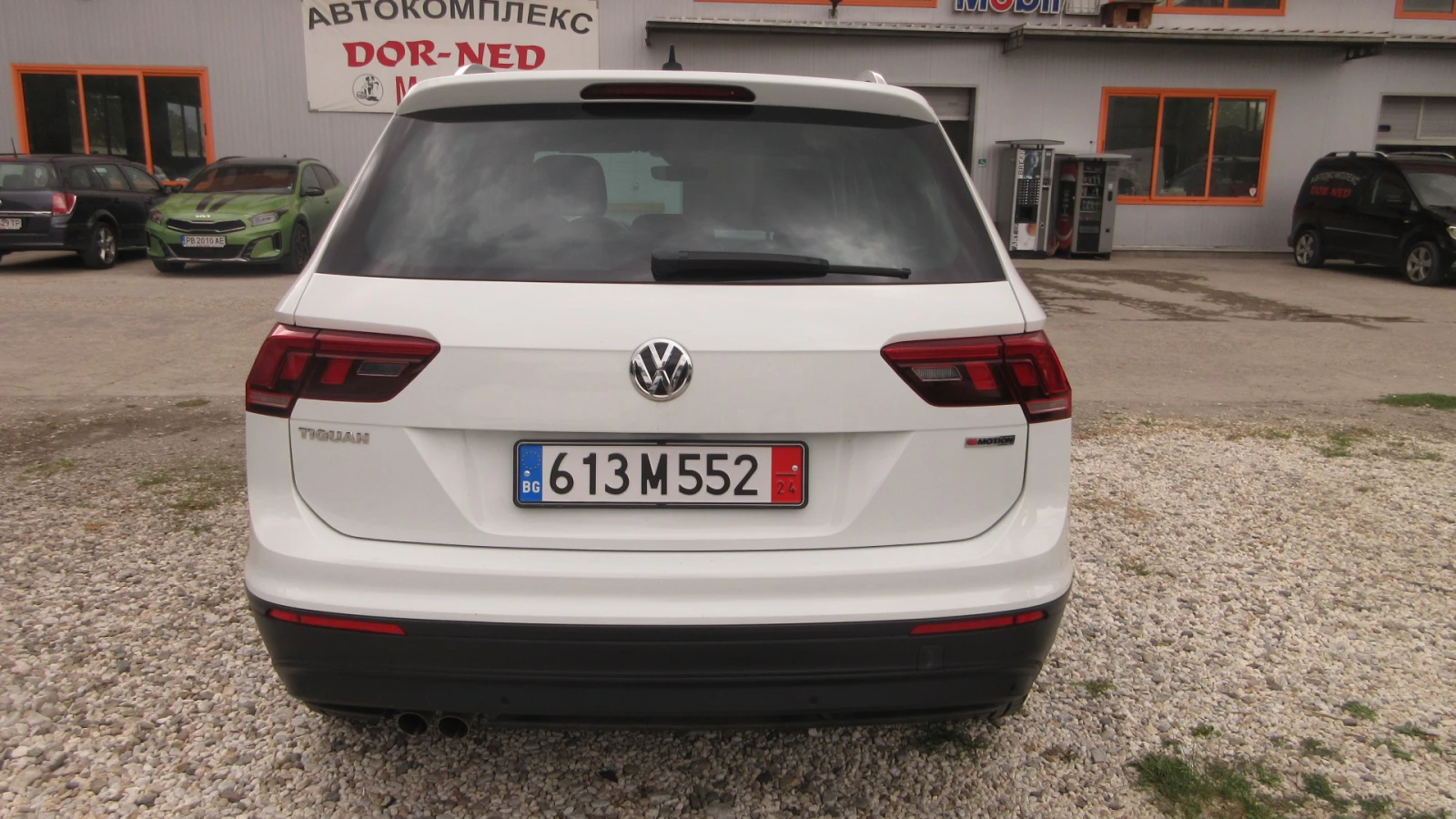 VW Tiguan 2.0-TDI-4 MOTION - изображение 5