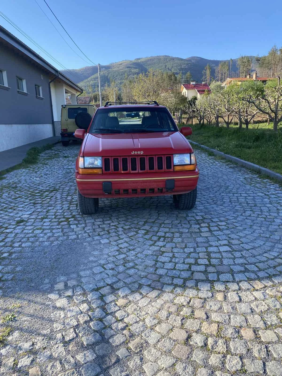 Jeep Grand cherokee 5.2beznzin 100%РЕАЛНИ КИЛОМЕТРИ