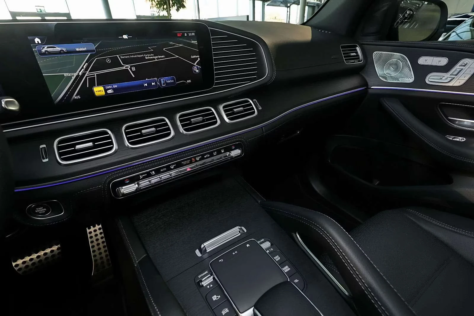 Mercedes-Benz GLE 400 4MATIC/381HP/AMG/PANO/HUD/BURM/CAM/AHK/214g - изображение 7