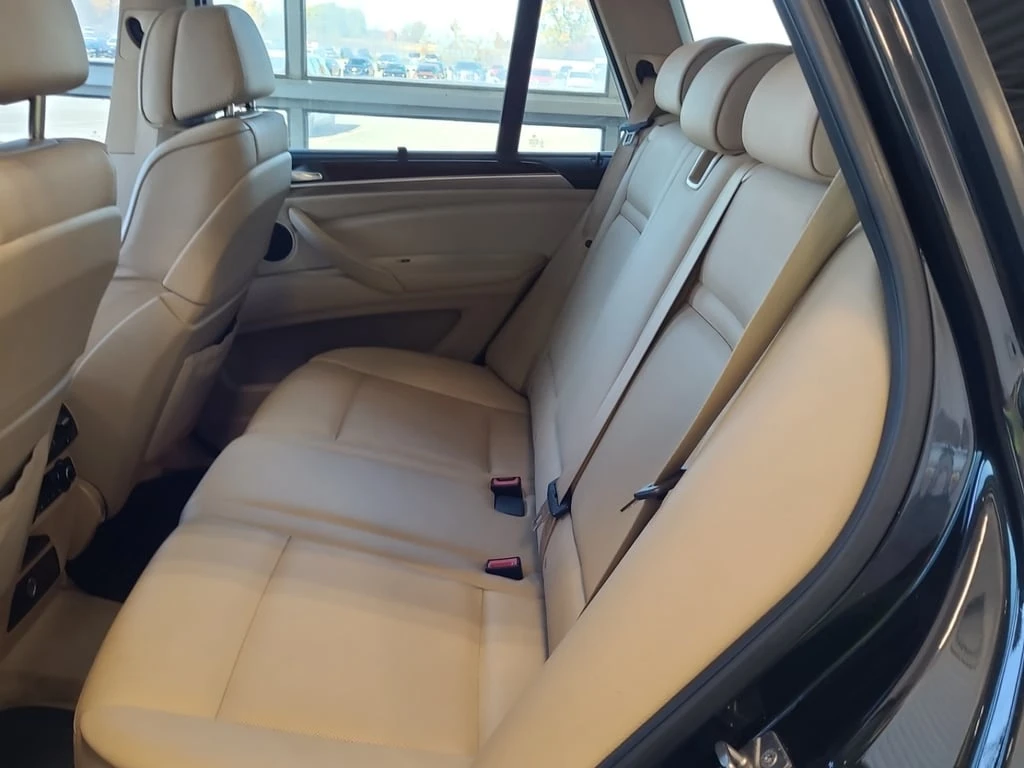 BMW X5 * 50I * CARFAX *    | Mobile.bg   11