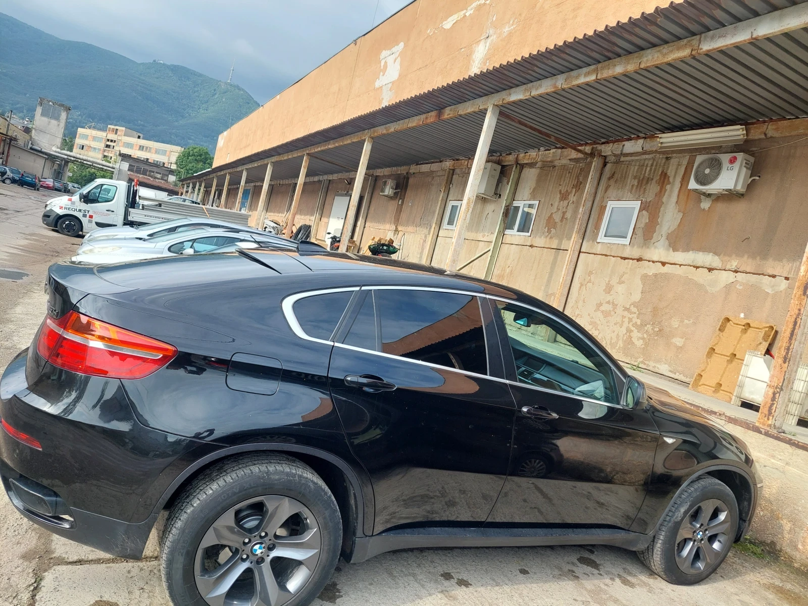 BMW X6 M50D - изображение 5