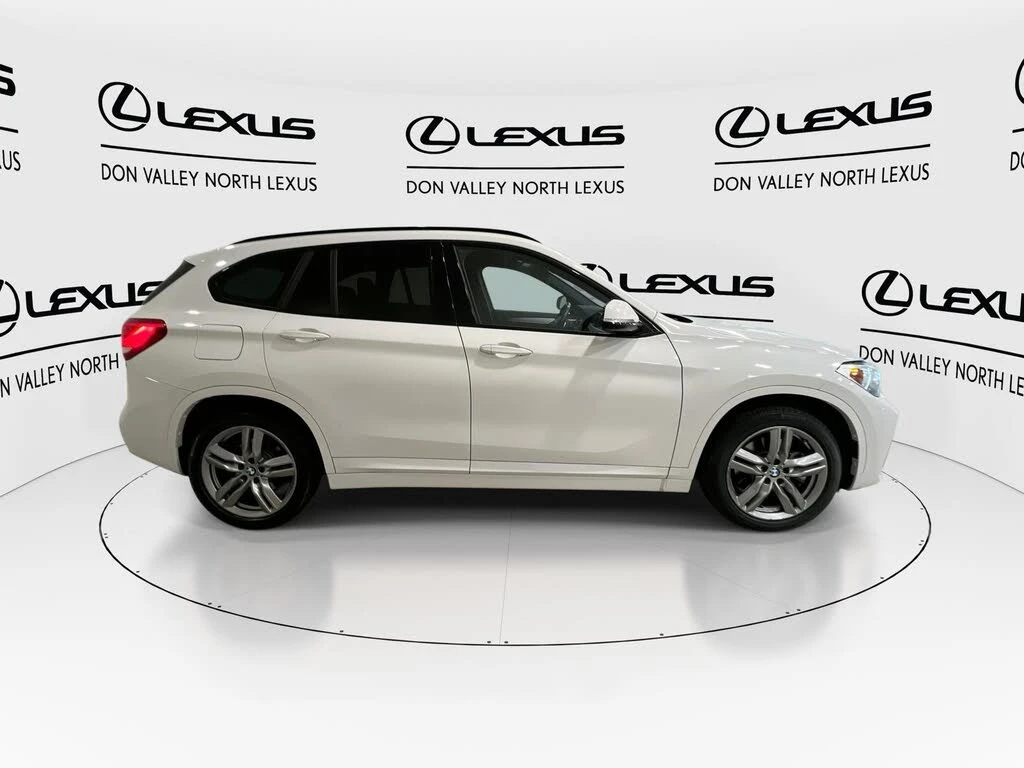 BMW X1 I * M-Package* * HeadUp* A���������* (���� �� ��) | Mobile.bg � ����������� 5