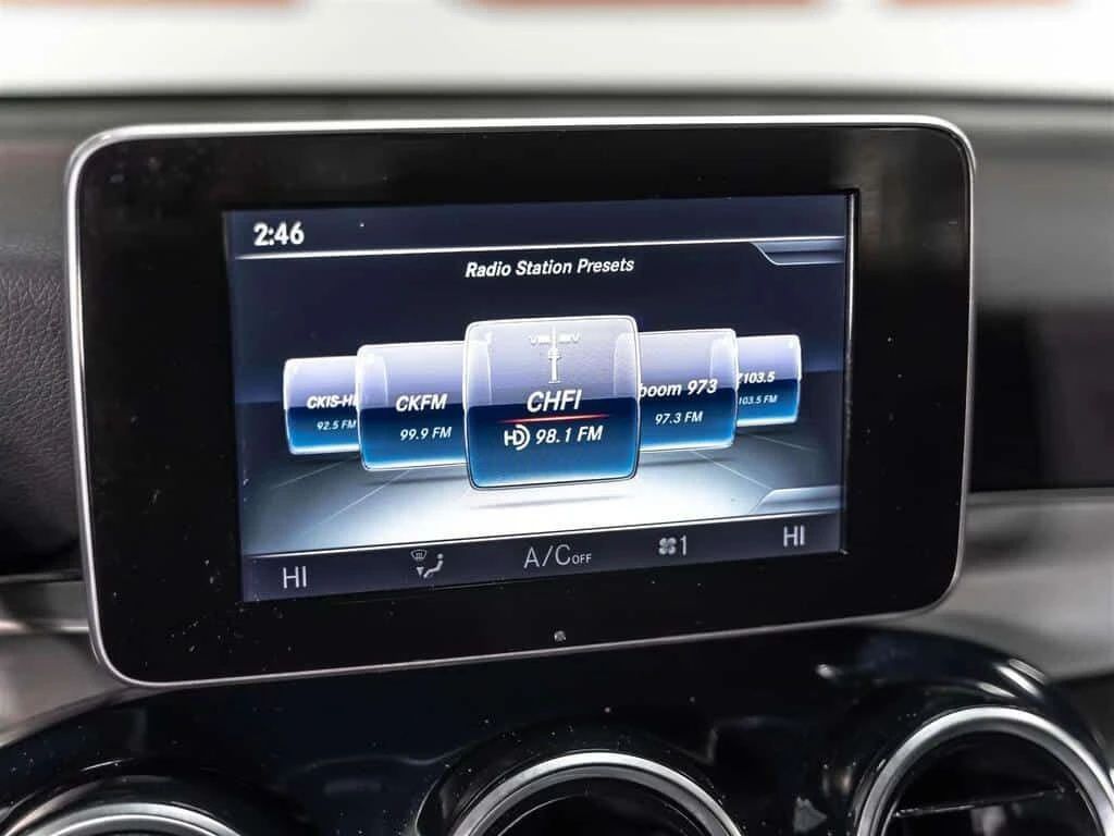 Mercedes-Benz GLC * 300| ACCIDENT FREE| ONTARIO VEHICLE| BLINDSPOT *, снимка 15 - Автомобили и джипове - 53866528