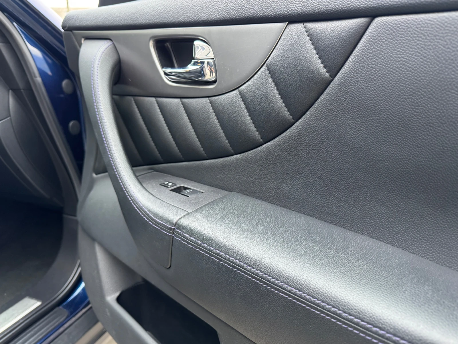 Infiniti QX70 SPORT 3.7 V6, снимка 15 - Автомобили и джипове - 53939672