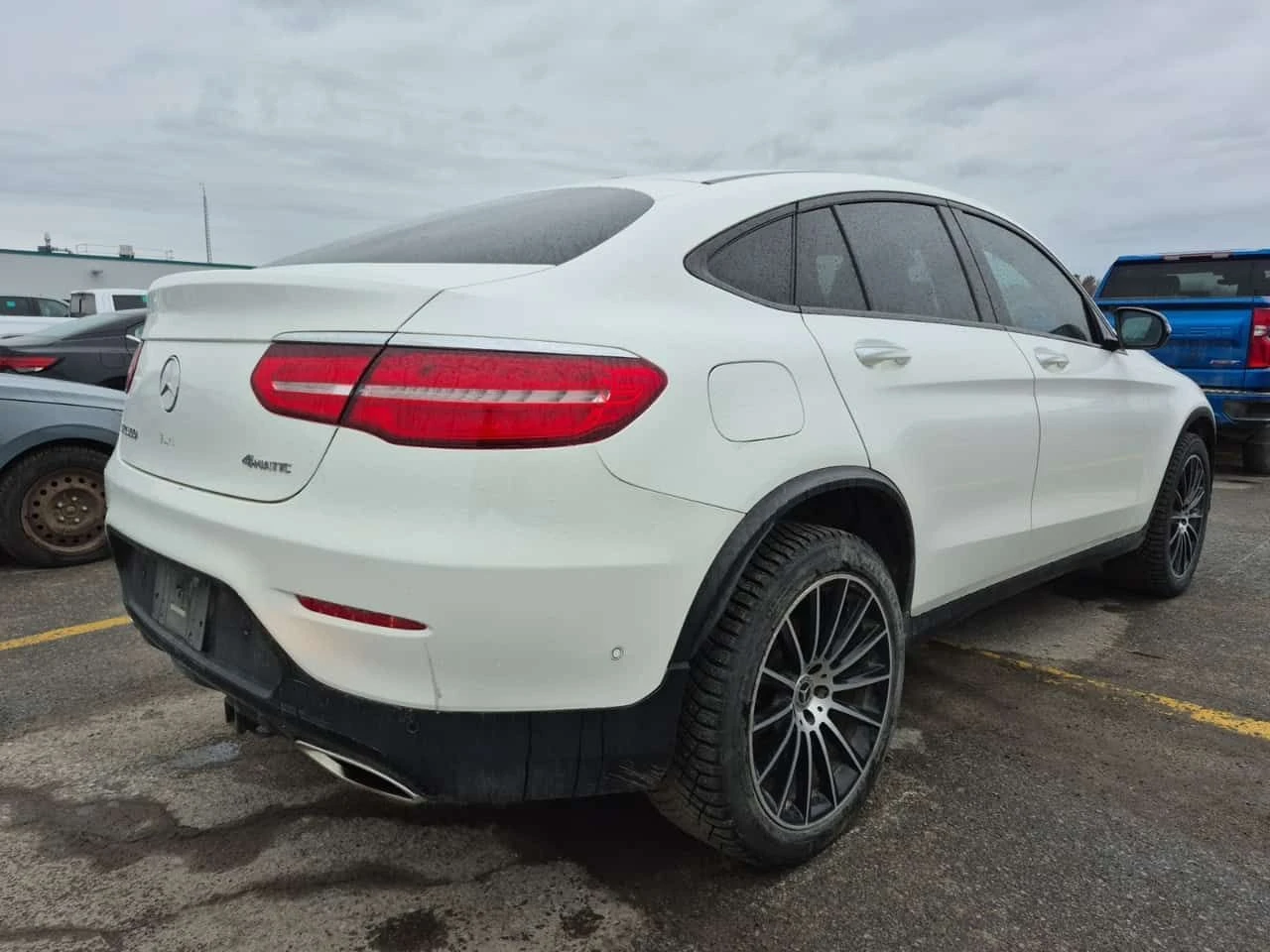 Mercedes-Benz GLC * 300 * CARFAX * ЦЕНА ДО БГ, снимка 3 - Автомобили и джипове - 54237286