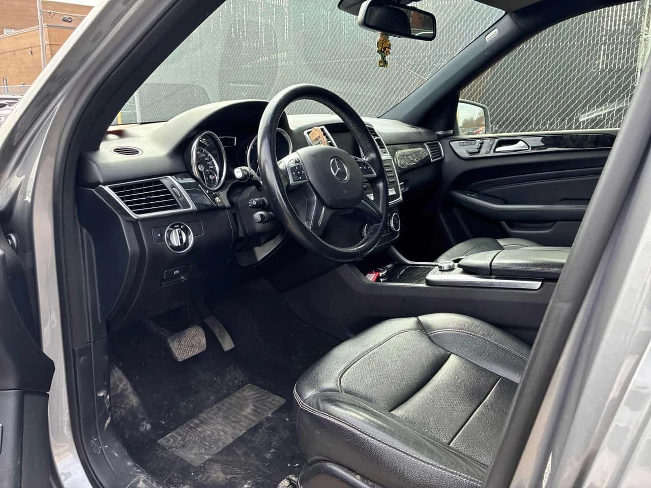 Mercedes-Benz ML 350 BlueTEC/ПОДГРЕВИ/360 КАМЕРИ/ПАНОРАМА, снимка 7 - Автомобили и джипове - 54372614