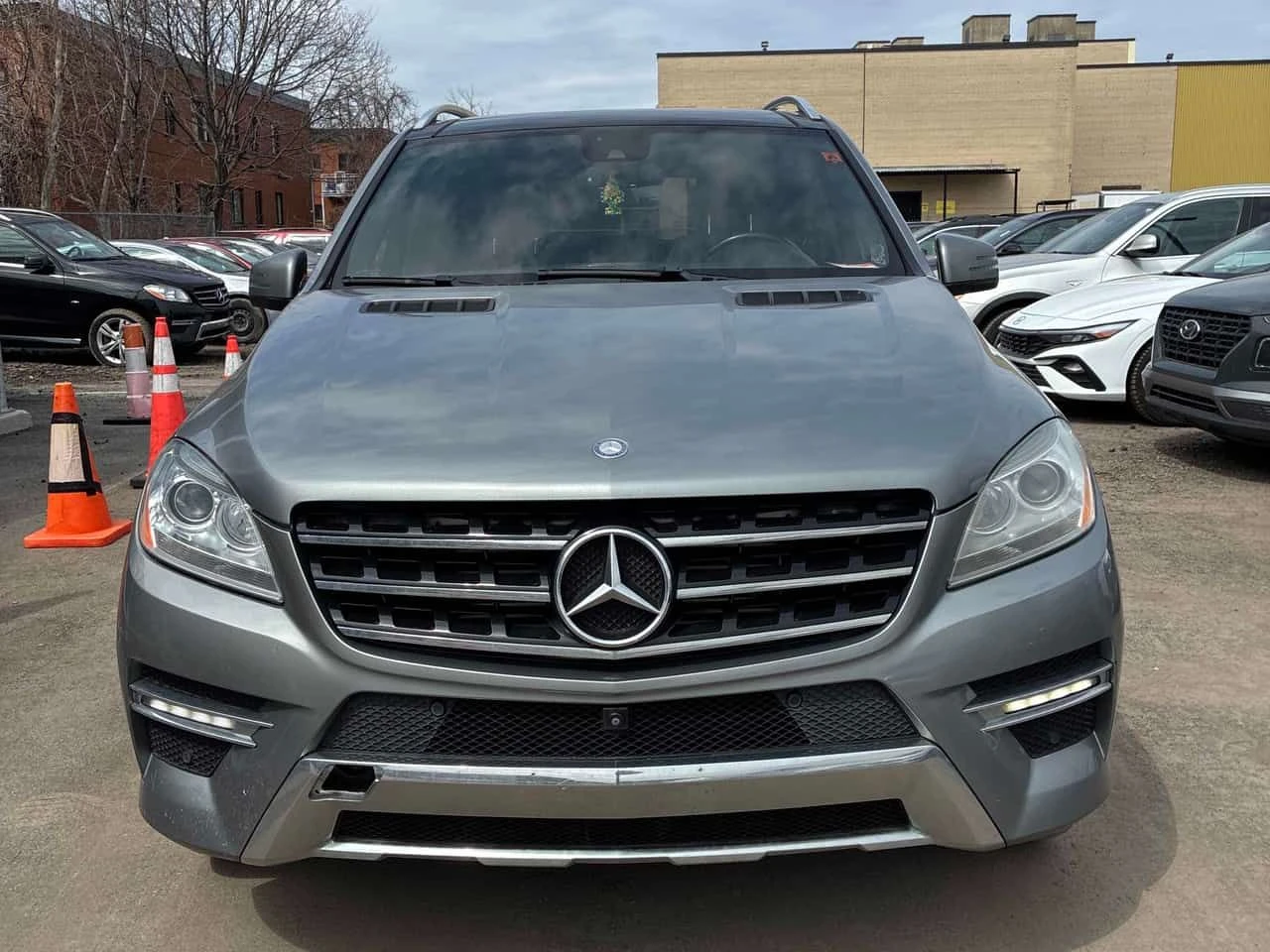 Mercedes-Benz ML 350 BlueTEC/ПОДГРЕВИ/360 КАМЕРИ/ПАНОРАМА, снимка 2 - Автомобили и джипове - 54372614