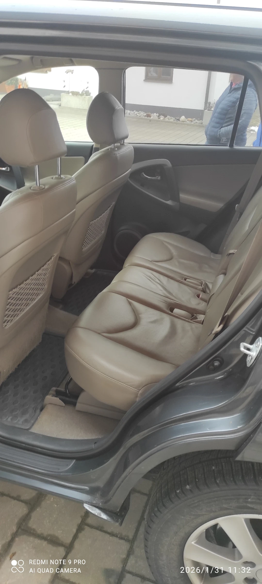 Toyota Rav4, снимка 4 - Автомобили и джипове - 54570920
