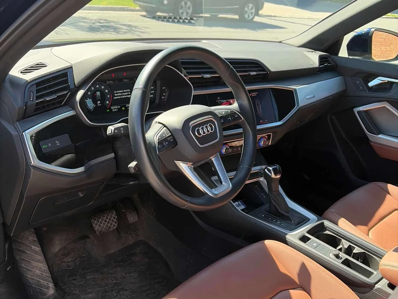 Audi Q3  quattro / SONOS / CAMERA / АВТОКРЕДИТ , снимка 5 - Автомобили и джипове - 54628987