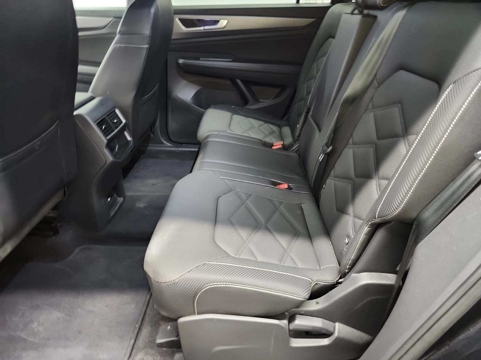 VW Atlas COMFORTLINE * 2.0 * AWD * CARFAX * , снимка 8 - Автомобили и джипове - 54683786