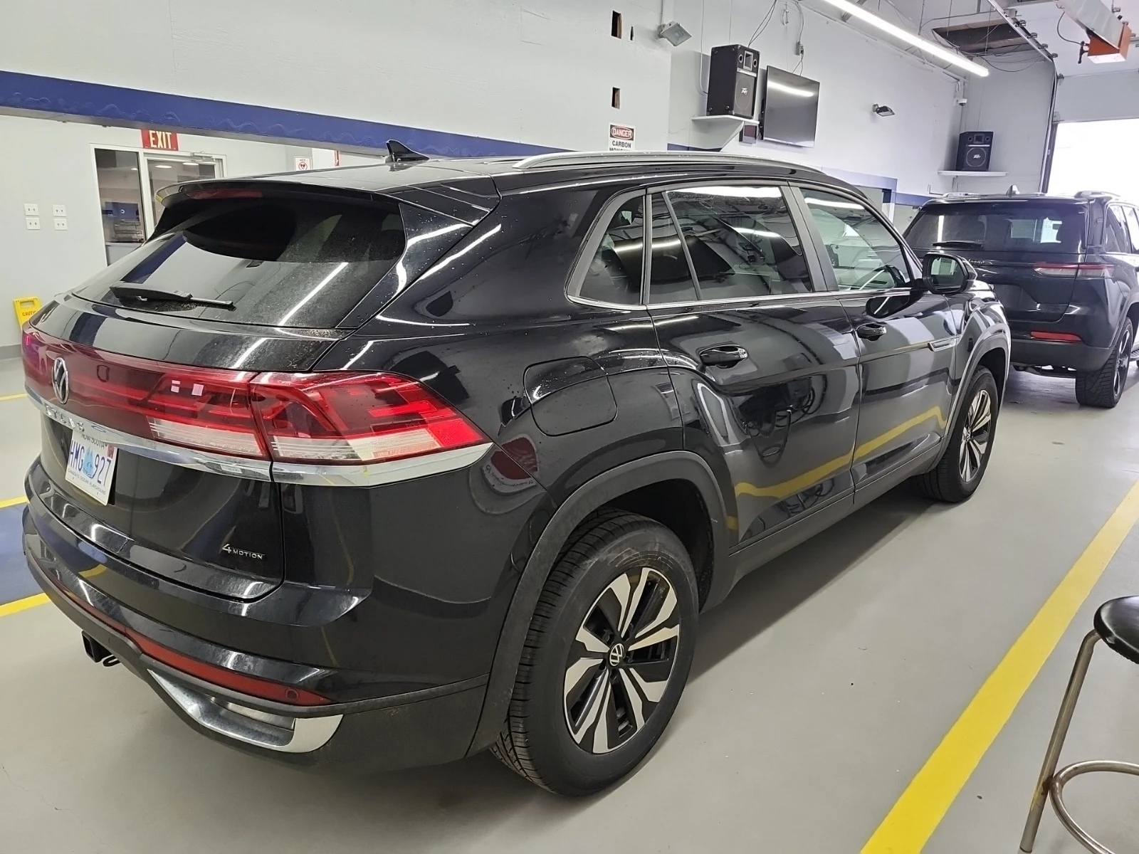 VW Atlas COMFORTLINE * 2.0 * AWD * CARFAX * , снимка 3 - Автомобили и джипове - 54683786