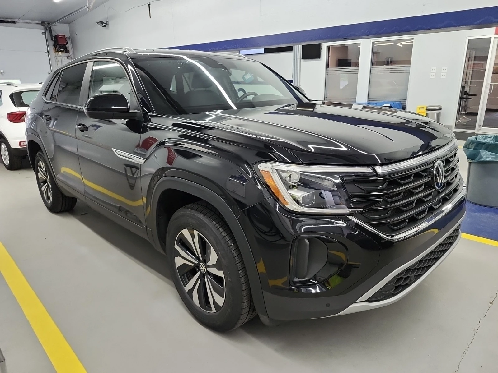VW Atlas COMFORTLINE * 2.0 * AWD * CARFAX * , снимка 2 - Автомобили и джипове - 54683786