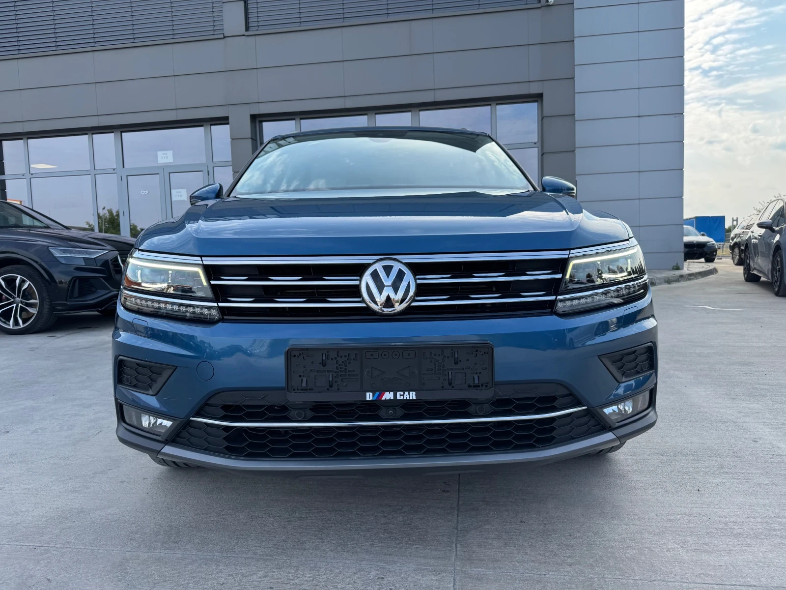 VW Tiguan Allspace 2.0TDI/4MOTION/PANO/ЛИЗИНГ, снимка 2 - Автомобили и джипове - 55128121